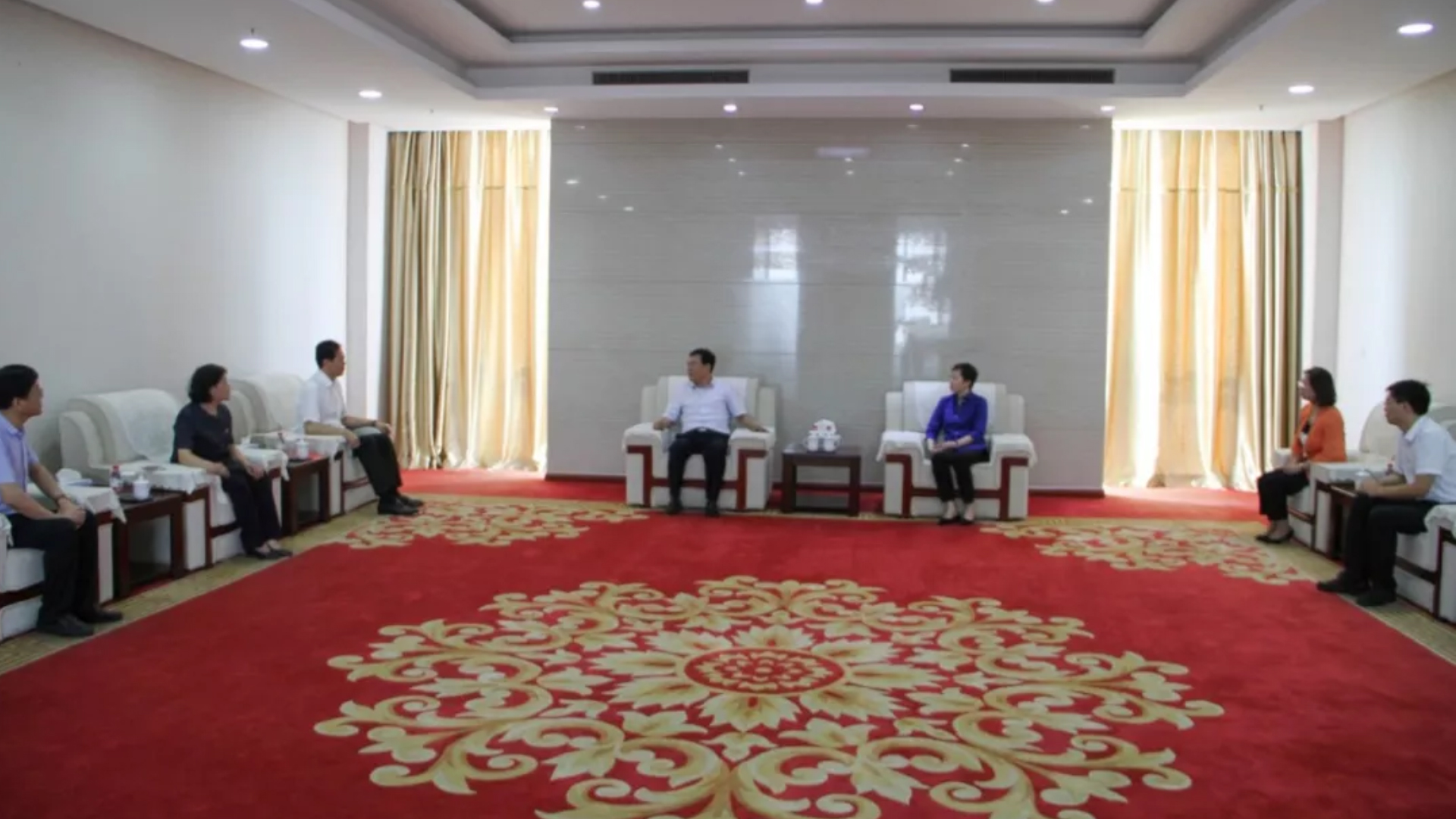 濰坊市委常委、組織部部長劉國偉來浩信集團走訪慰問省勞模呂繼賢董事長